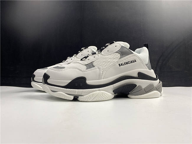 balenciaga sneakers grey