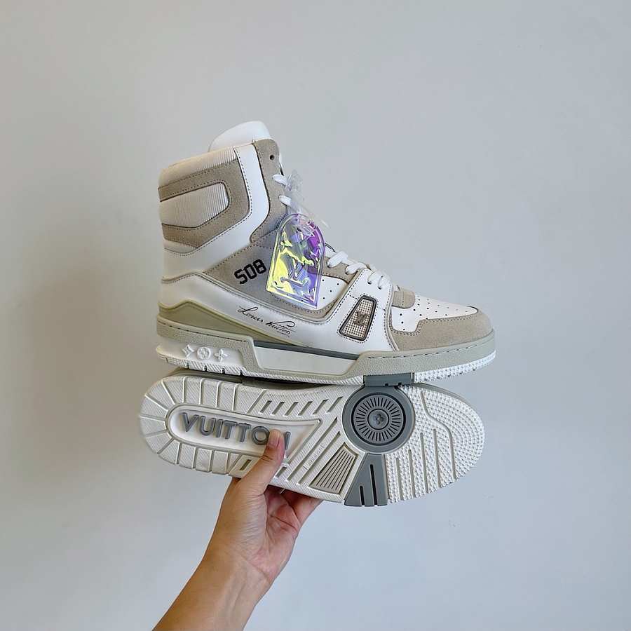 louis vuitton trainer sneaker white iridescent