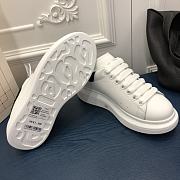 ACQUISTA 2 DI OGNI SCATOLA alexander mcqueen strass E OTTIENI IL 70% DI  SCONTO!