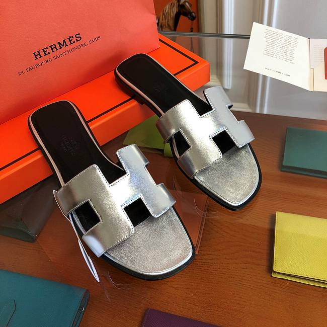 hermes oran gris