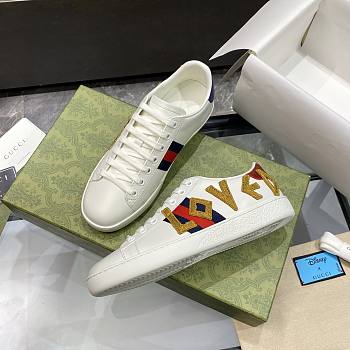 harga sneakers gucci