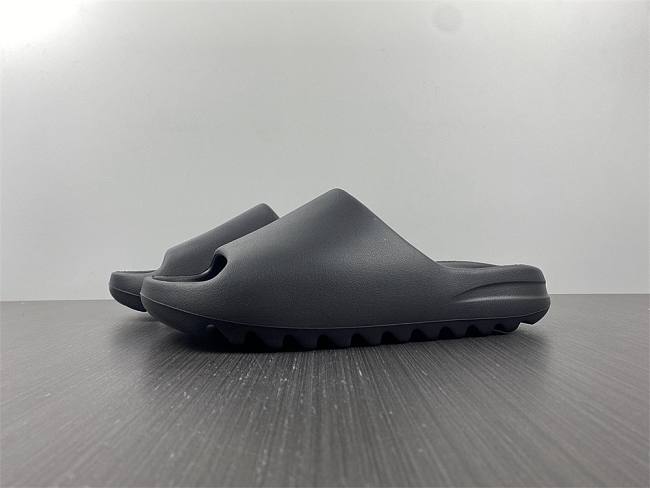 Adidas Yeezy Slide Onyx HQ6448 - LULULIFE