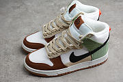 SB DUNK HIGH LX TOASTY SUMMIT WHITE/BLACK/OIL GREEN/RATTAN DN9909